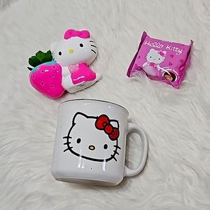 NWT Hello Kitty 20 oz. Mug